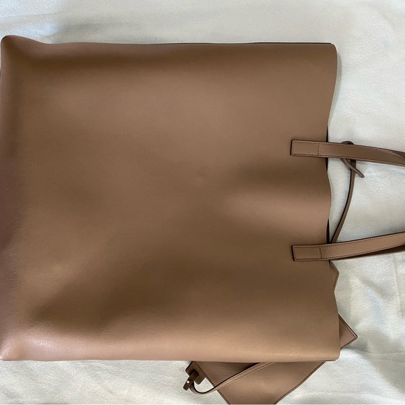 Saint Laurent Men’s Shopping Tote - Picture 4 of 13